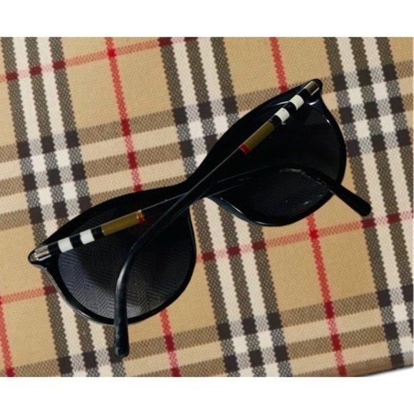 Burberry sunglasses Black logo fashion luxury designer